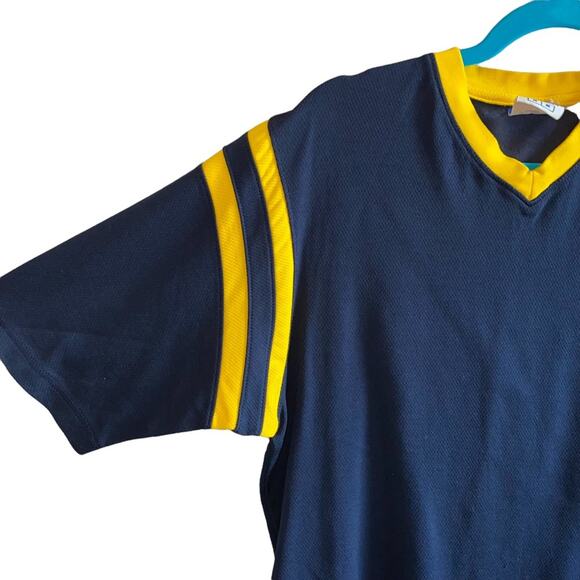 Vintage Champion V-Neck T-Shirt Medium Navy Yellow Athletic Sports Streetwear - Picture 3 of 6